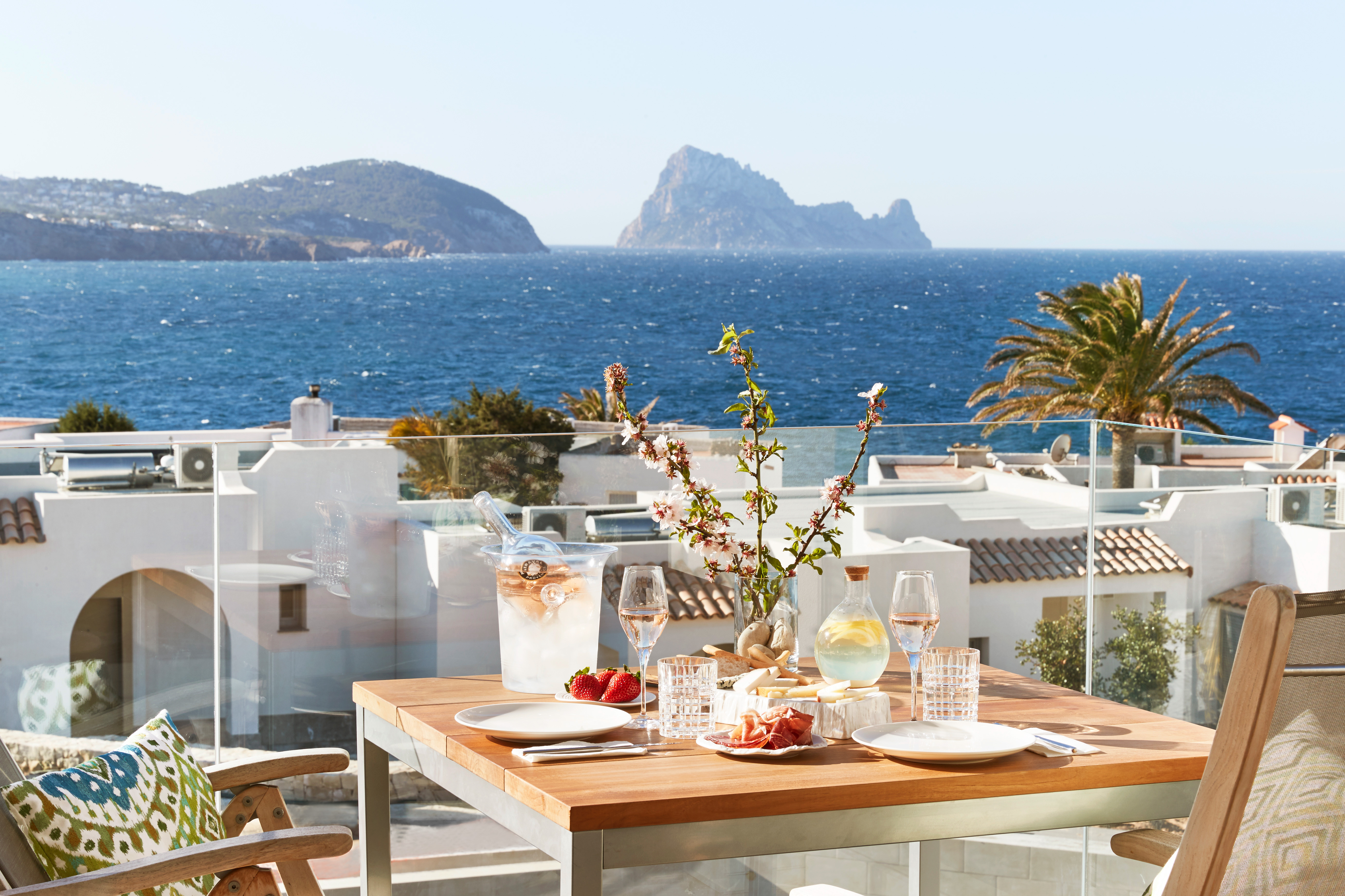 APRE AD IBIZA IL NUOVISSIMO SEVEN PINES RESORT