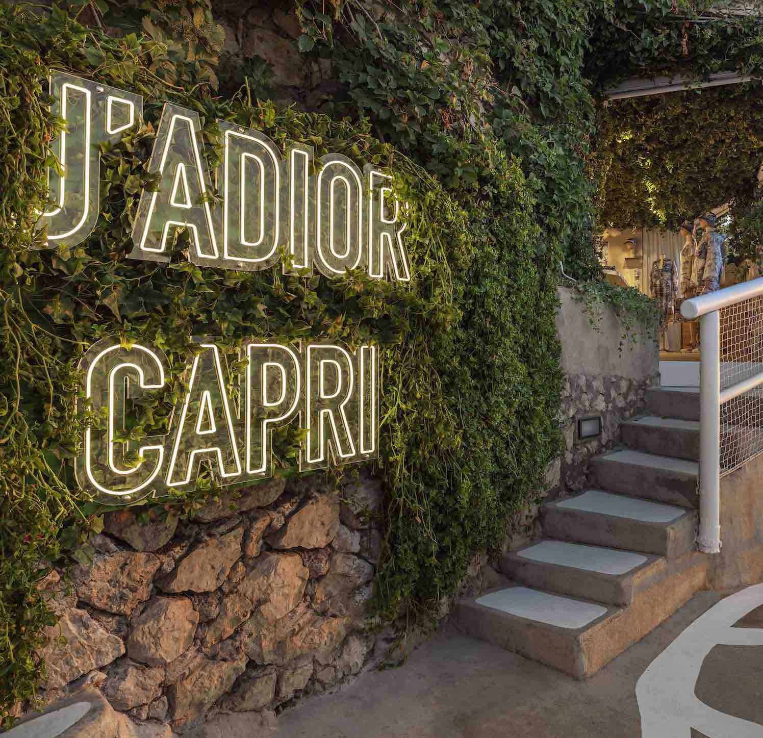 Dior Takes Capri: La Maison apre l’esclusivo pop-up store