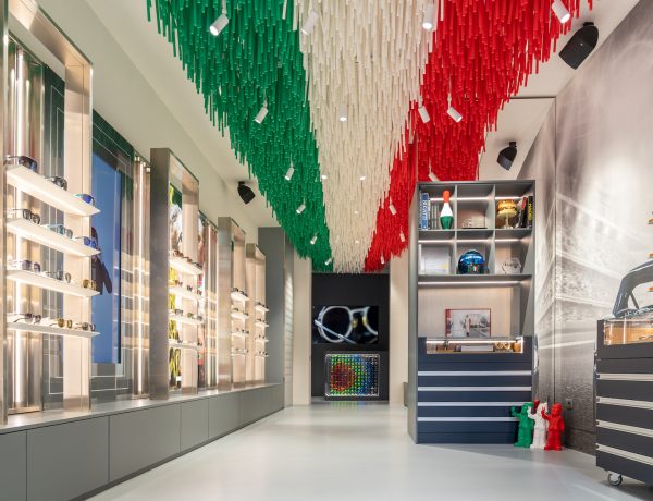 Italia Independent Milano - Nuovo flagship store