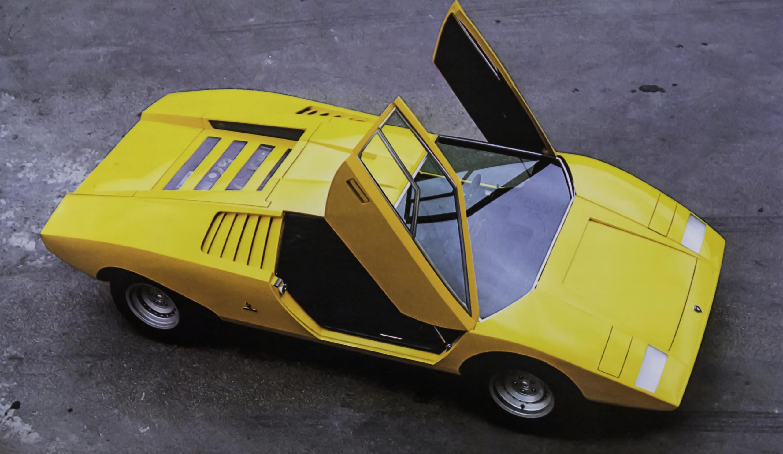 L’iconica Lamborghini Countach LP 500 gialla compie 50 anni