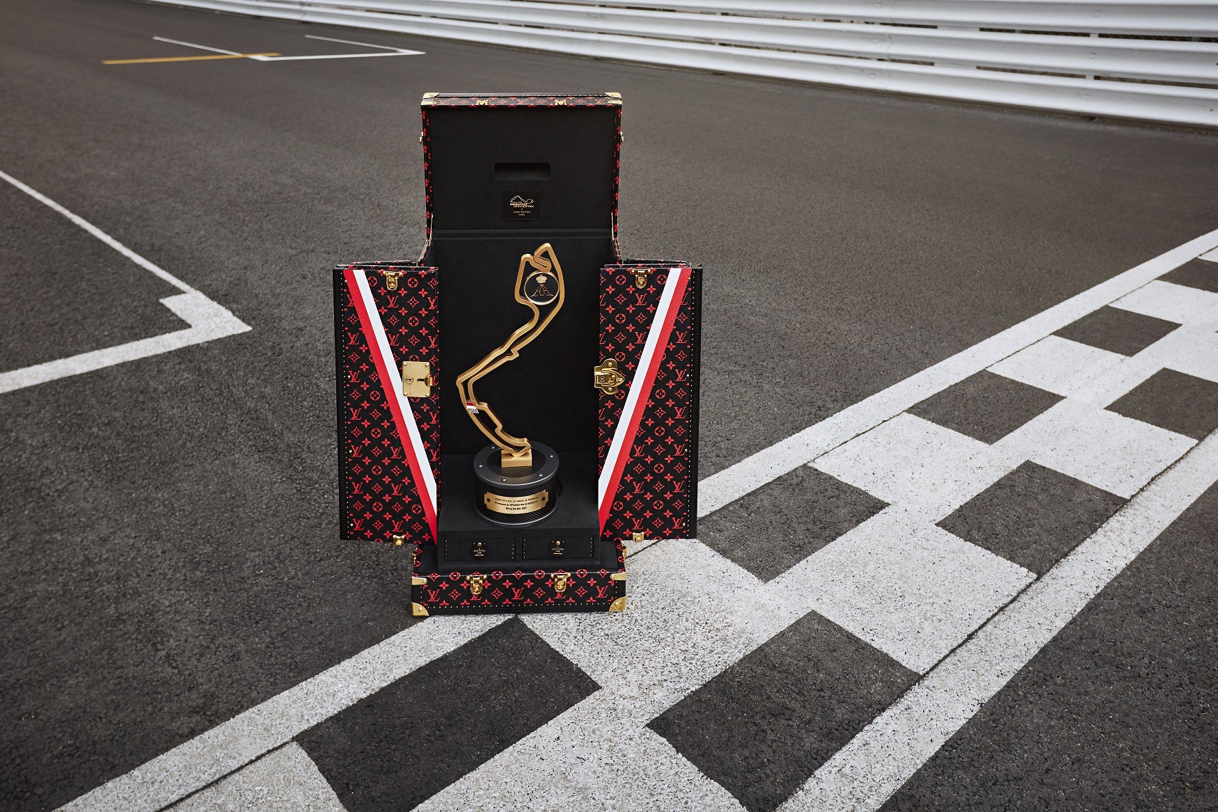 L’esclusivo baule Louis Vuitton per il trofeo del 78° Grand Prix de Monaco™ di Formula 1