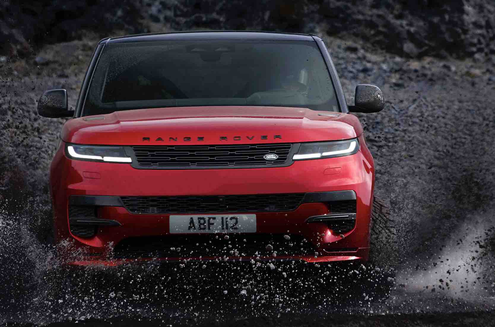 Largo allo Sporting Luxury  con la Nuova Range Rover Sport