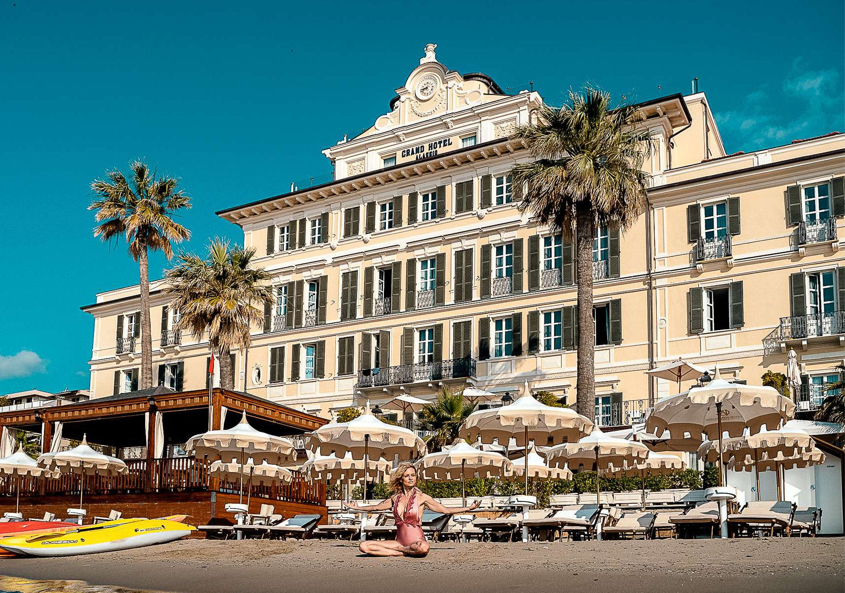 Grand Hotel Alassio Beach & SPA Resort: estate tra arte, cucina e décor