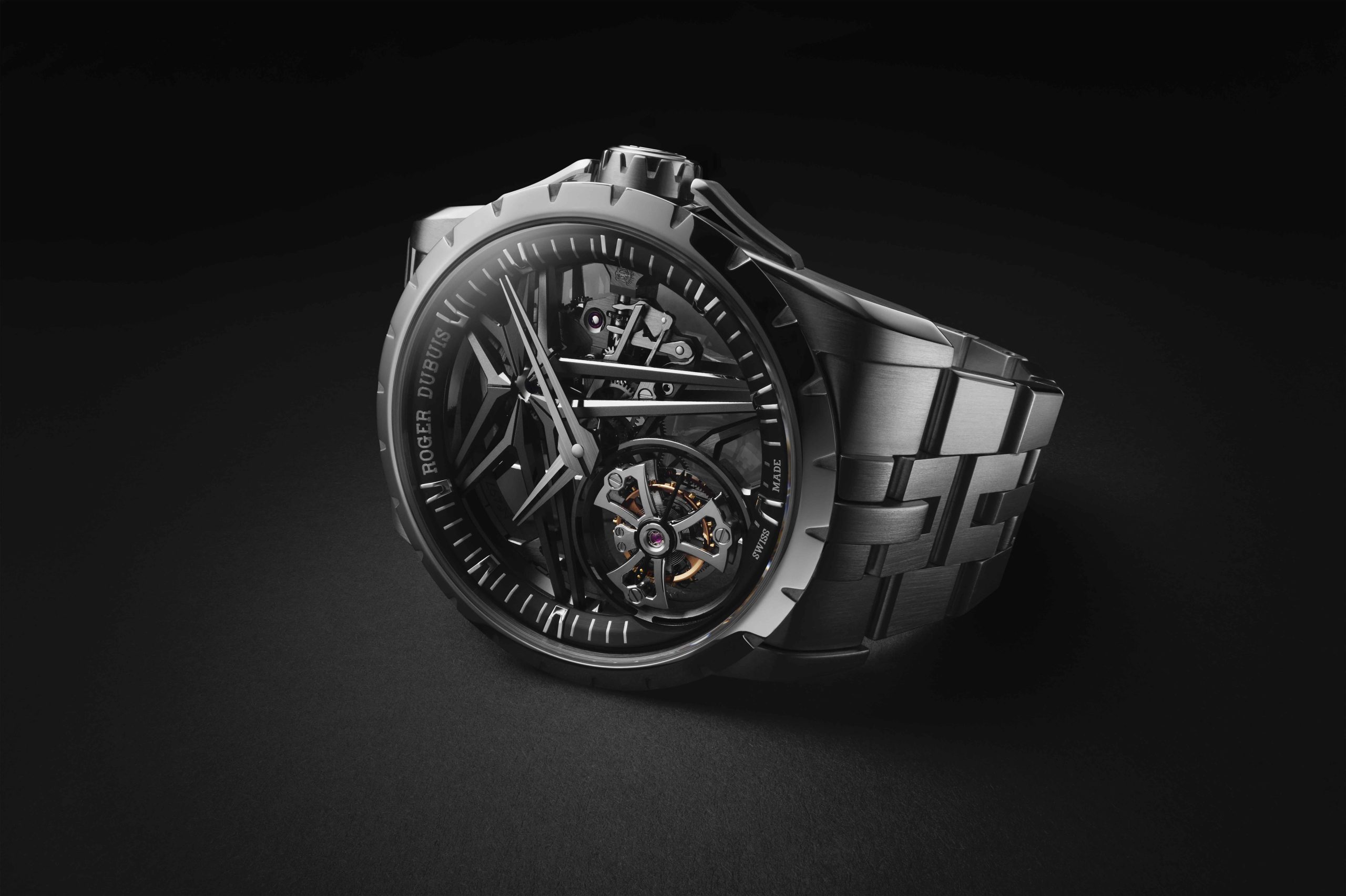 ROGER DUBUIS PRESENTA I SUOI QUATTRO TOURBILLON