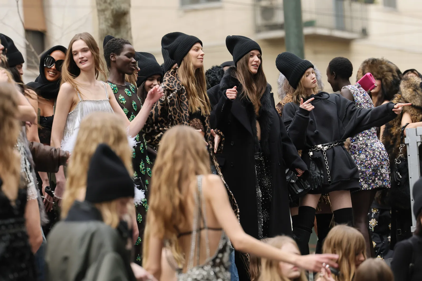 Le Cool Girls di Dolce&Gabbana alla Milano Fashion Week